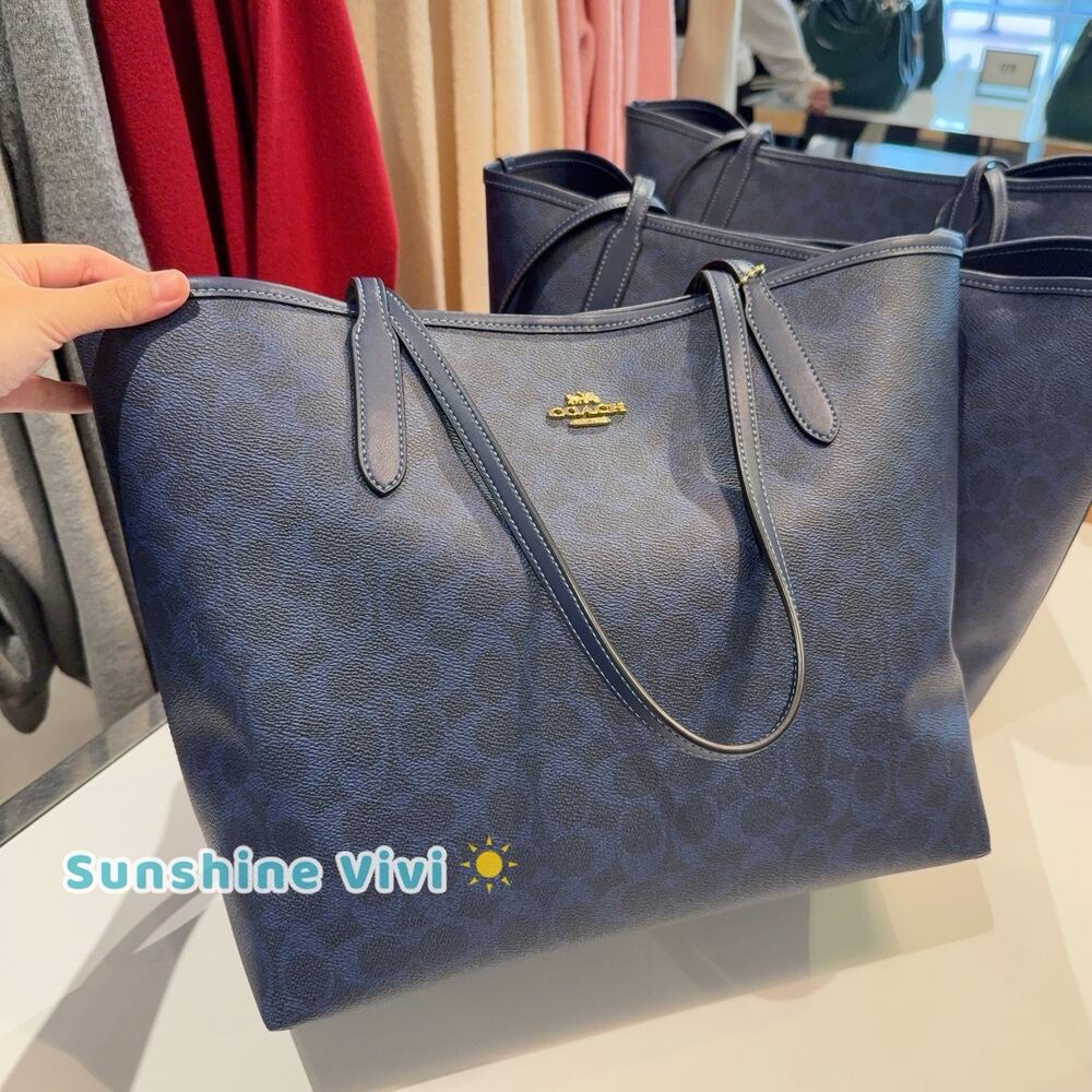 NWT Coach City Tote Bag In Signature Canvas CV976 IM/NAVY